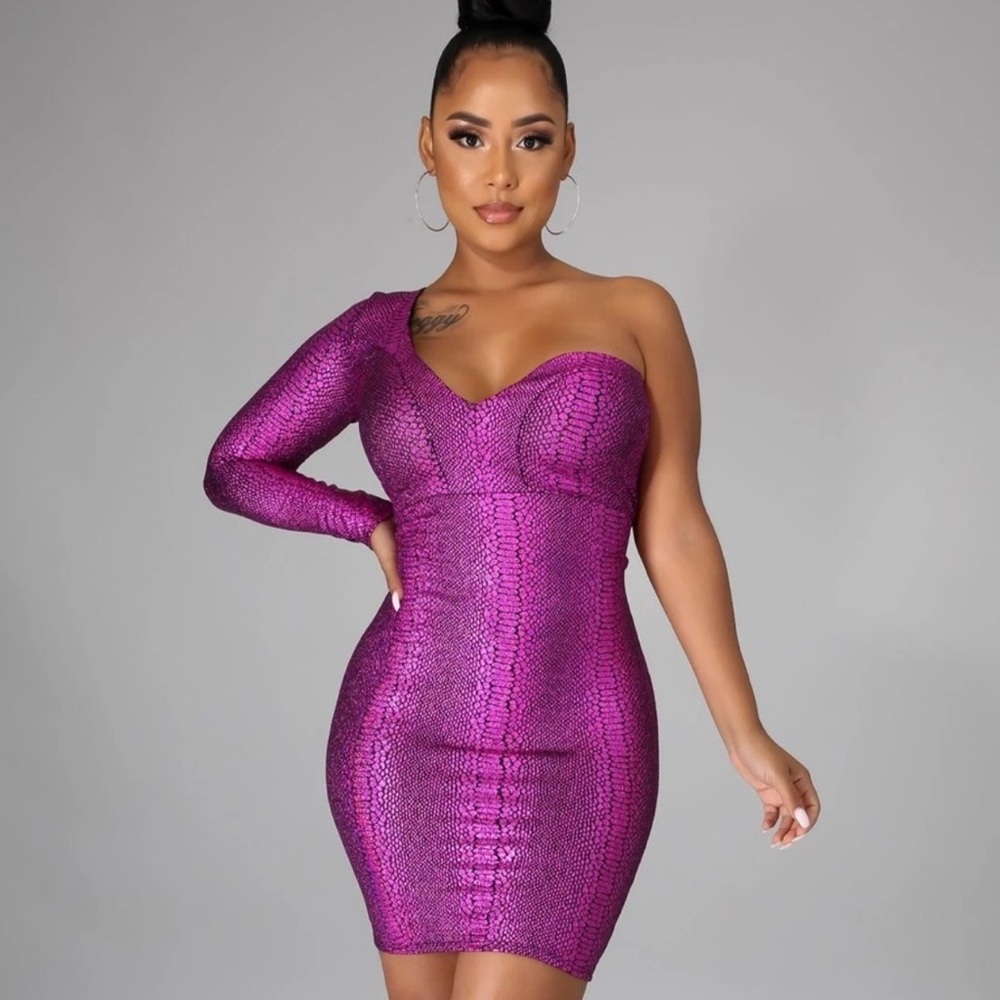 Women's Purple One-Shoulder Dress